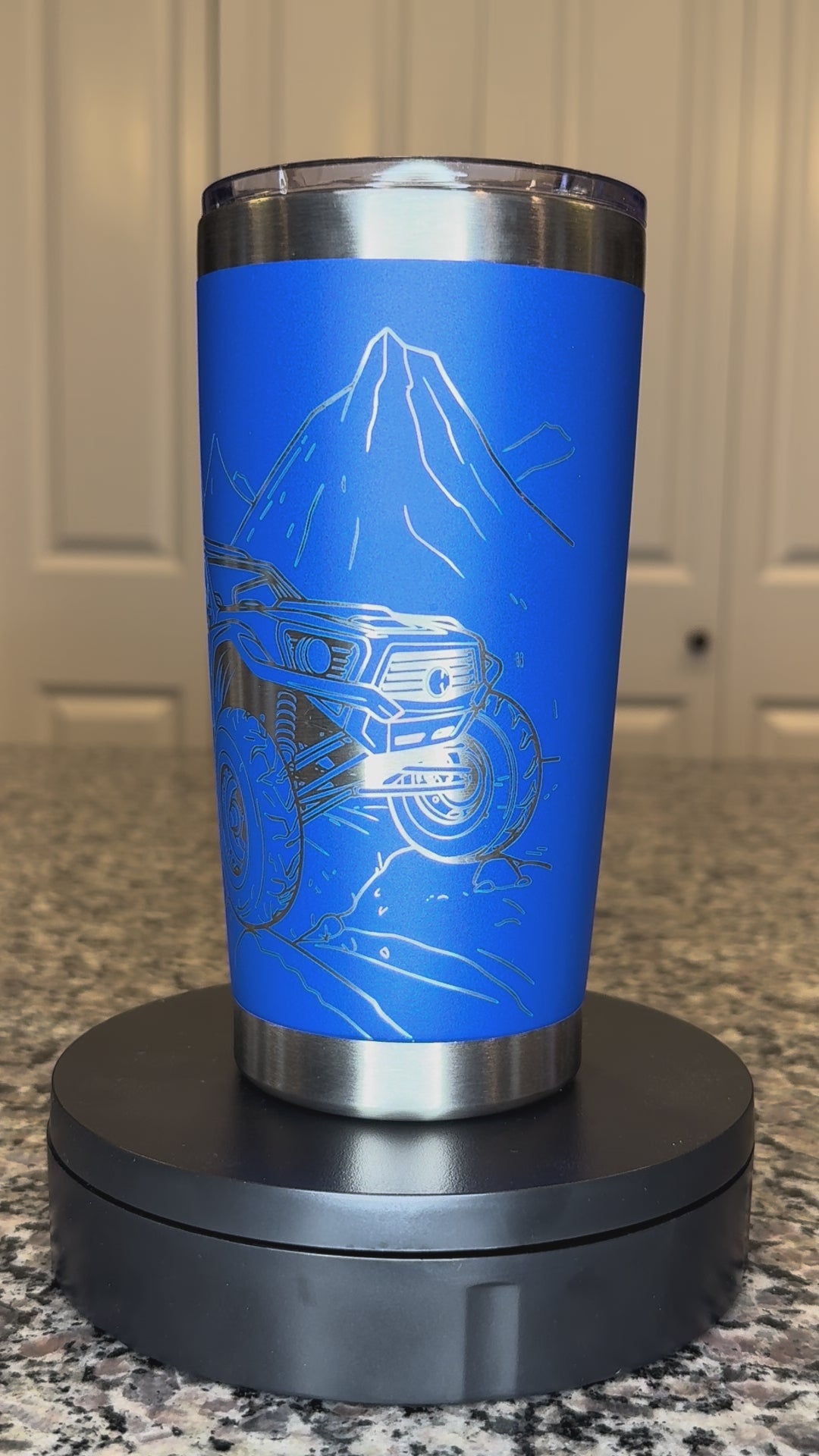 Buggy on Rocks 20 Oz. Tumbler