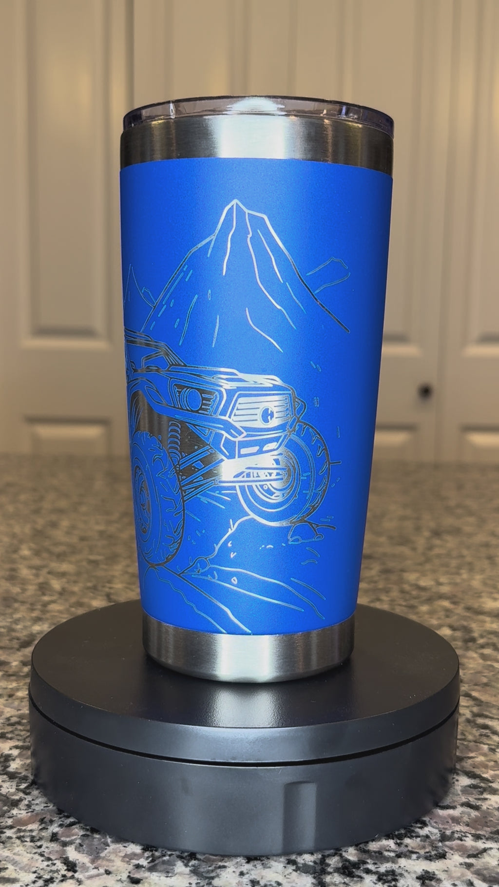 Buggy on Rocks 20 Oz. Tumbler